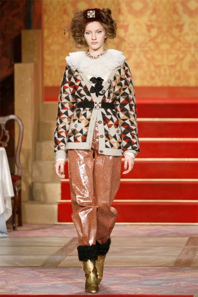 Look 19